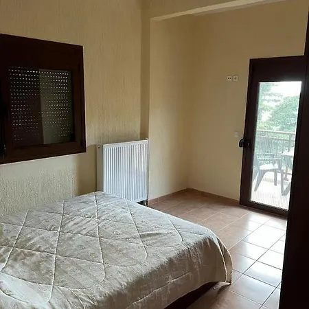 Zeus Viewpoint Villa: Three Floors Of Beauty * Neos Panteleimonas