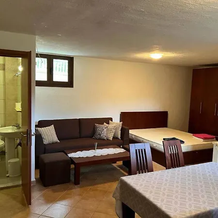 Zeus Viewpoint Villa: Three Floors Of Beauty