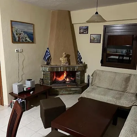 בית נופש Aethera Villa ניו פנטלימונאס